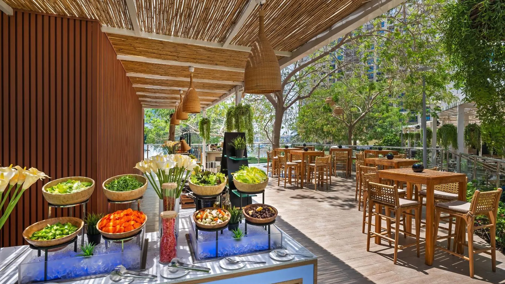 אתר נופש דובאי Dukes The Palm, A Royal Hideaway Hotel
